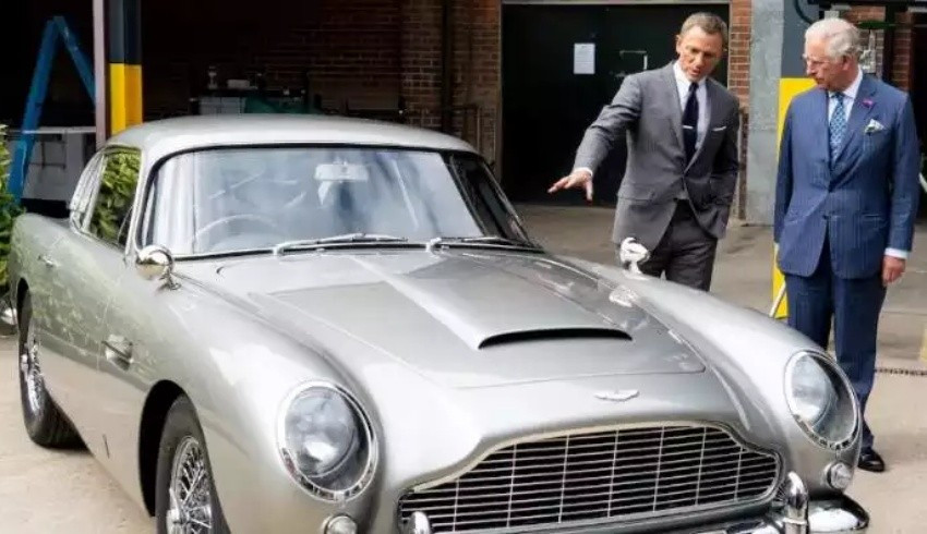 James Bond'un ünlü otomobili kaç milyona satıldı