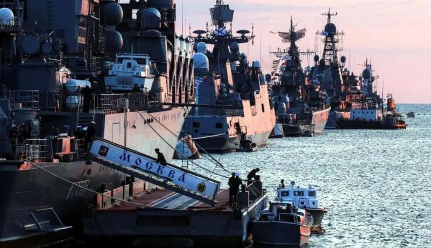 Rus donanmasının Sivastopol'deki karargahına füze saldırısı yapıldı