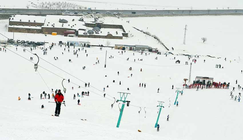 Uludağ da kayak sezonu Mart sonuna kadar uzatıldı