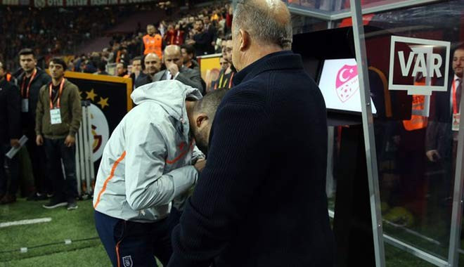  Arda Turan, birkaç gün içinde Galatasaray la sözleşme imzalıyor  iddiası