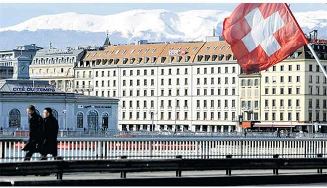 İsviçre de bir günde 841 yeni koronavirüs vakası