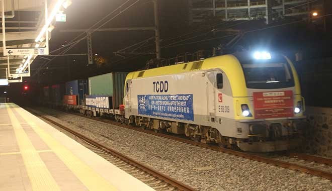 Çin den Avrupa ya giden ilk yük treni Marmaray dan geçti