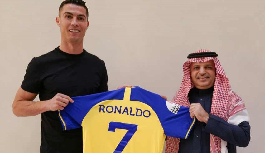 Cristiano Ronaldo rekor ücrete Suudi Arabistan a transfer oldu