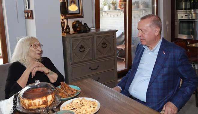 Cumhurbaşkanı Erdoğan Alev Alatlı’yı ziyaret etti