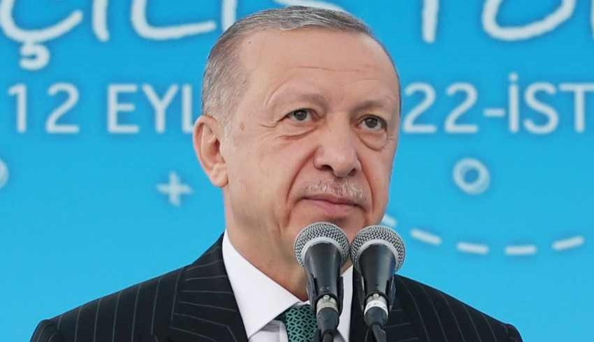 Cumhurbaşkanı Erdoğan, Tunç Soyer i hedef aldı: kendi ecdadına sövdürmeye çalışan...