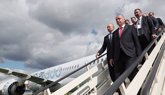 Erdoğan, Rus-Çin ortak yapımı yolcu uçağının koltuklarını sıkışık buldu
