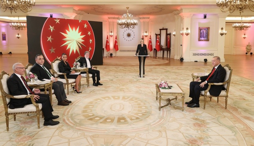 Erdoğan dan canlı yayında Selvi ye talimat: Gereğini yapacaksın, bak Ahmet bey yapıyor