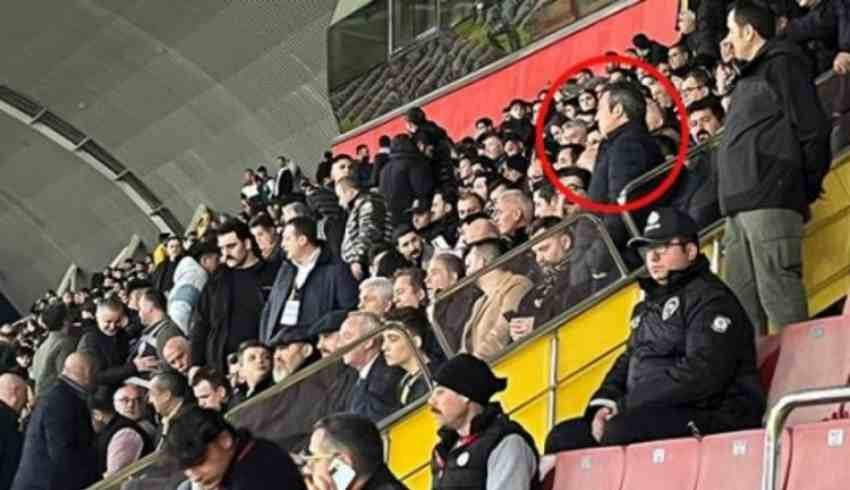 Fenerbahçe Başkanı Ali Koç tan Kayserispor maçında protesto!