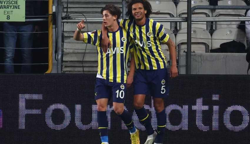 Fenerbahçe nin 10 numarası Arda Güler tarihe geçti