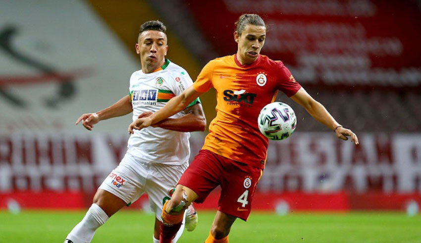Galatasaray, Alanyaspor a son dakikada yıkıldı!