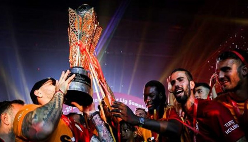 Galatasaray ın 23. şampiyonluğu için hatıra para basıldı