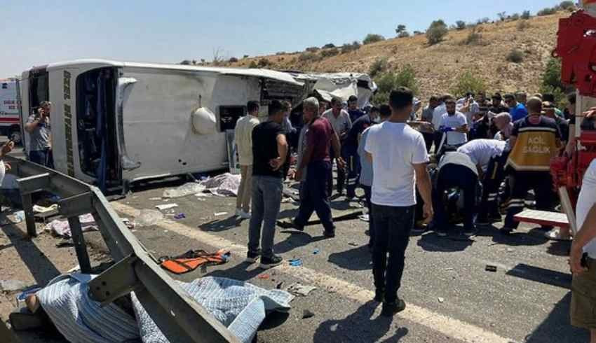 Gaziantep te katliam gibi kaza: 15 kişi öldü, 22 kişi yaralandı