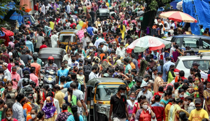Hindistan’da milyarlık nüfus artışı: 2064’e kadar devam edecek