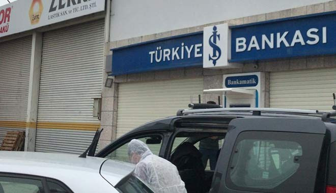 İş Bankası şubesi koronavirüs şüphesıyle kapatıldı