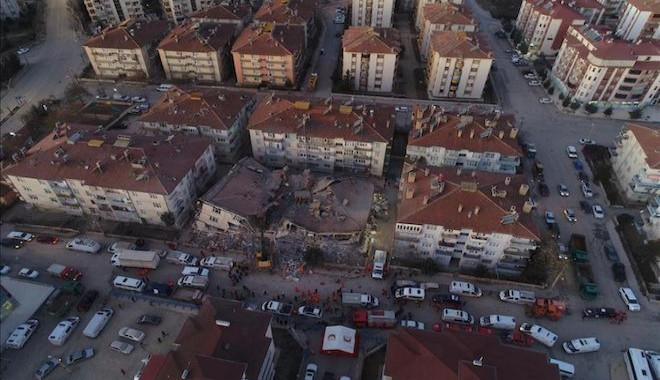 İstanbul Üniversitesi nden Elazığ depremi için ön inceleme raporu: Deprem, 20 km derinlikte yaşandı