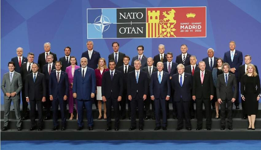 NATO zirvesi sonuçlandı: İsveç ve Finlandiya resmen davet