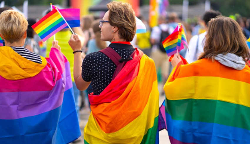 O ülkeden  LGBT  kararı: Swatch saatlerine el konuldu