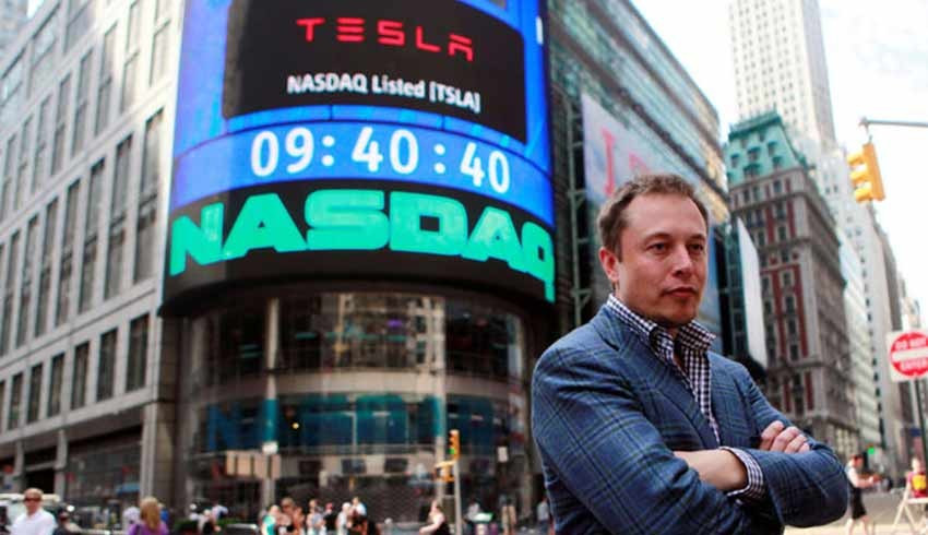 Elon Musk dünyanın ilk trilyoneri olacak!