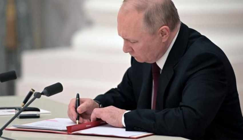 Putin imzaladı: Donetsk ve Luhansk ı resmen tanıyorum