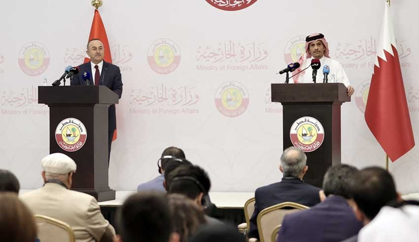Reuters, Çavuşoğlu na  Katar a para almaya mı geldiniz?  diye sorunca TRT canlı yayını kesti