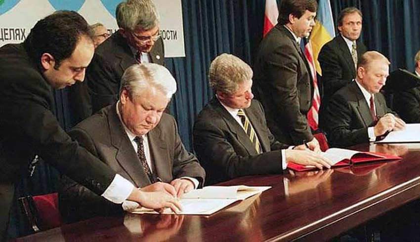 Ukrayna dan tarihi pişmanlık! 30 yıl önce nükleer silahlarını teslim etmişti