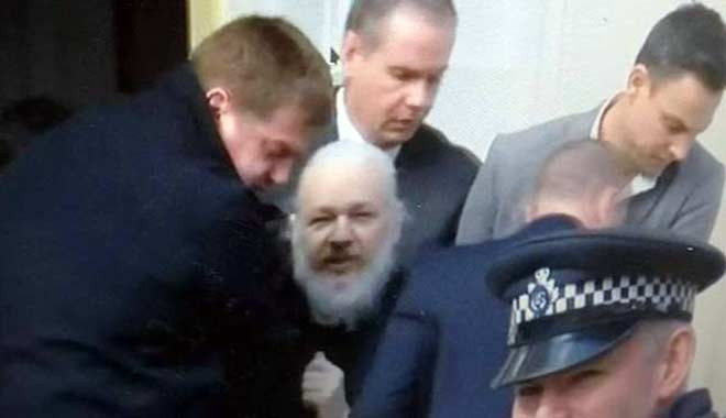 WikiLeaks kurucusu Assange a 50 hafta hapis cezası verildi