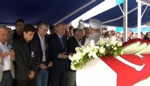 Cumhurbaşkanı Erdoğan, Mehmet Barlas'ın cenaze töreninde