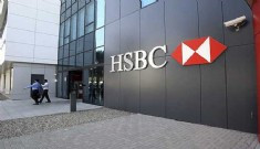 HSBC bir ülkeden daha çekiliyor