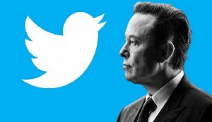 Dünyanın en zengin isimlerinden Elon Musk, sosyal medya aracı Twitter'ın değerlemesinin 20 milyar dolar olduğunu belirtti