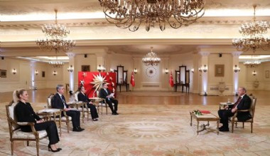 Erdoğan: Özel bankalar kredide yüksek faizle sömürü çarkını devam ettiriyor