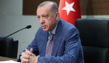 Erdoğan, Özgür Özel'i hedef aldı: Soyadı çok garip olan bu zatla ilgili dava açacağız