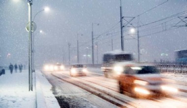İstanbul'da kar etkili: Trafiğe çıkmayın