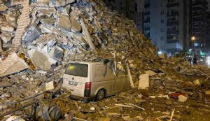 Kahramanmaraş'ta 7.4 büyüklüğünde deprem! 76 can kaybı, 440 yaralı