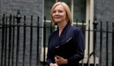 Tarihe geçti: İngiltere Başbakanı Liz Truss 45 günde istifa etti