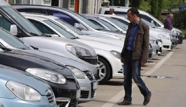 Uzman: Boşuna beklemeyin, otomobil fiyatları artacak
