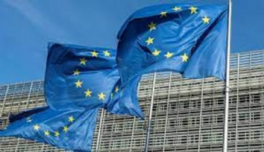 AB, euro takas işlemlerini Avrupa'ya çekmek istiyor