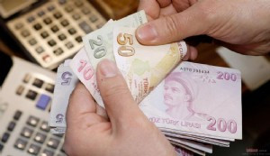  Adana'da zimmetine para geçirdiği iddia edilen eski bankacıya 12 yıl 6 ay hapis